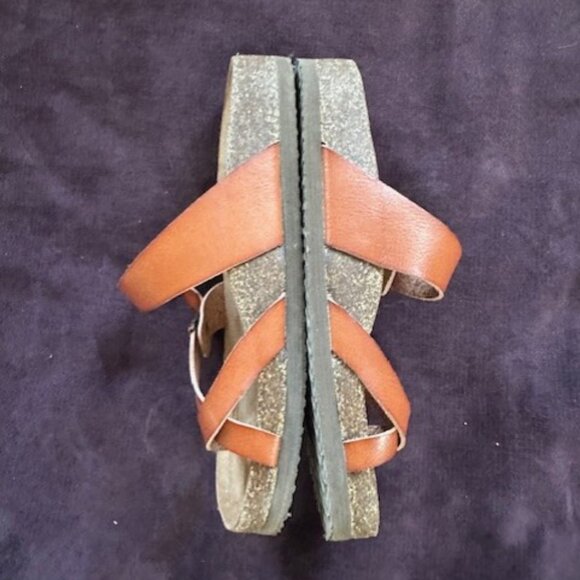 Time and Tru Asymmetric Strap Sandals - Picture 2 of 4